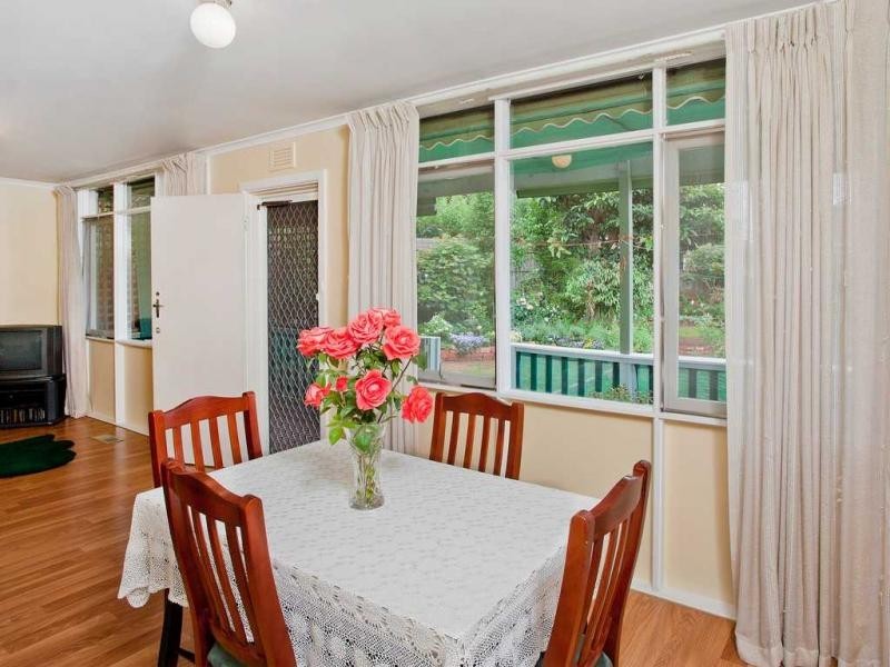 8 View Street, Essendon West VIC 3040