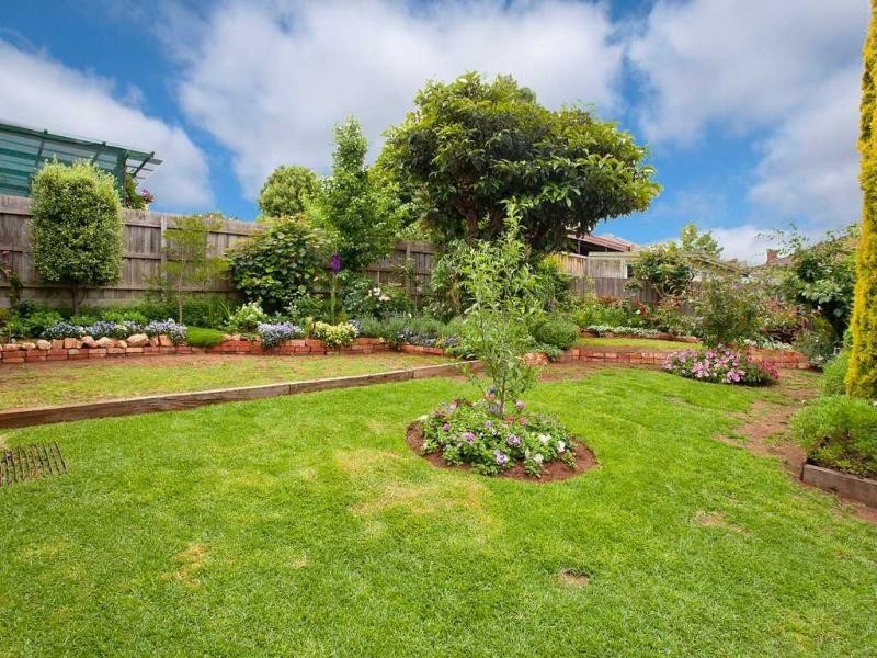 8 View Street, Essendon West VIC 3040