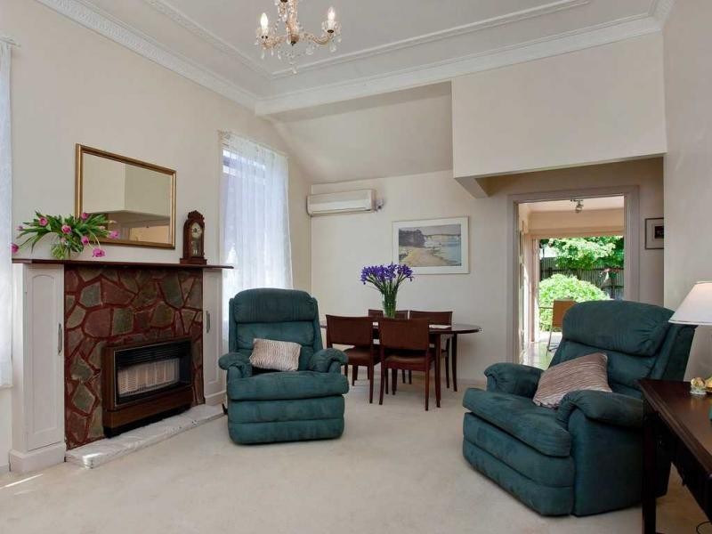 24 Garnet Street, Brunswick VIC 3056