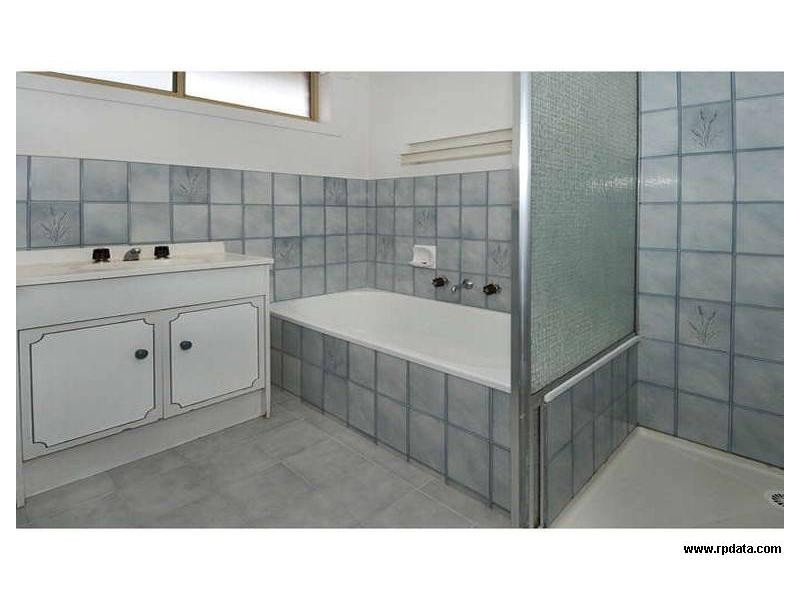 2/168 Waterloo Road, Oak Park VIC 3046