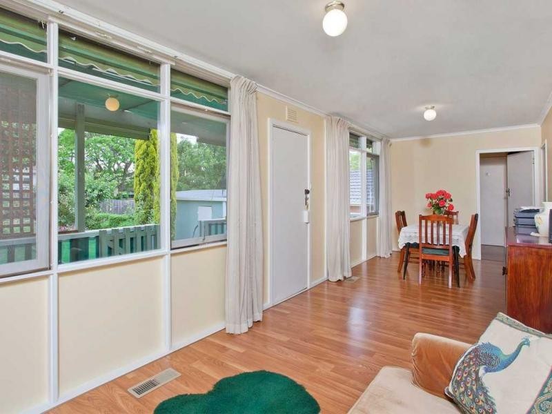 8 View Street, Essendon VIC 3040