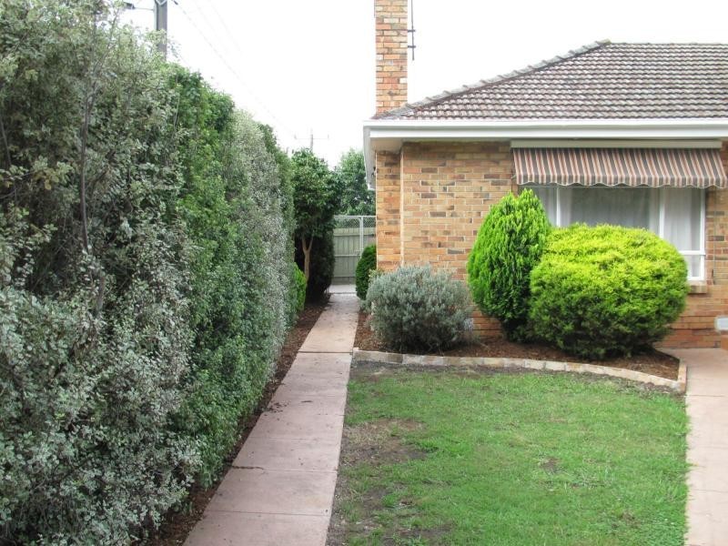 72 Glenroy Road, Glenroy VIC 3046