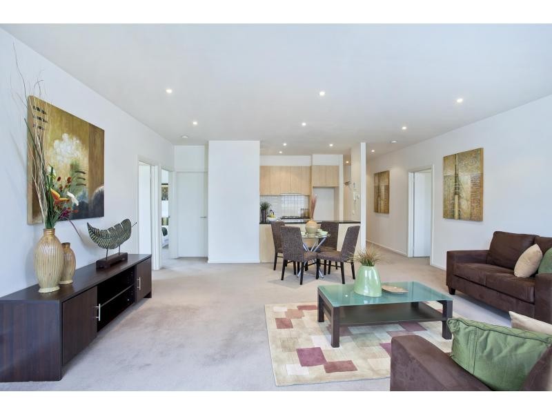 13/2 North Avenue, Essendon VIC 3040