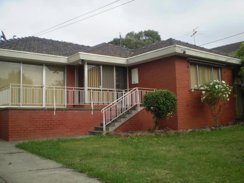 25 De Havilland Street, Strathmore Heights VIC 3041