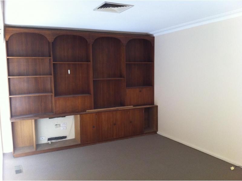25 De Havilland Street, Strathmore Heights VIC 3041