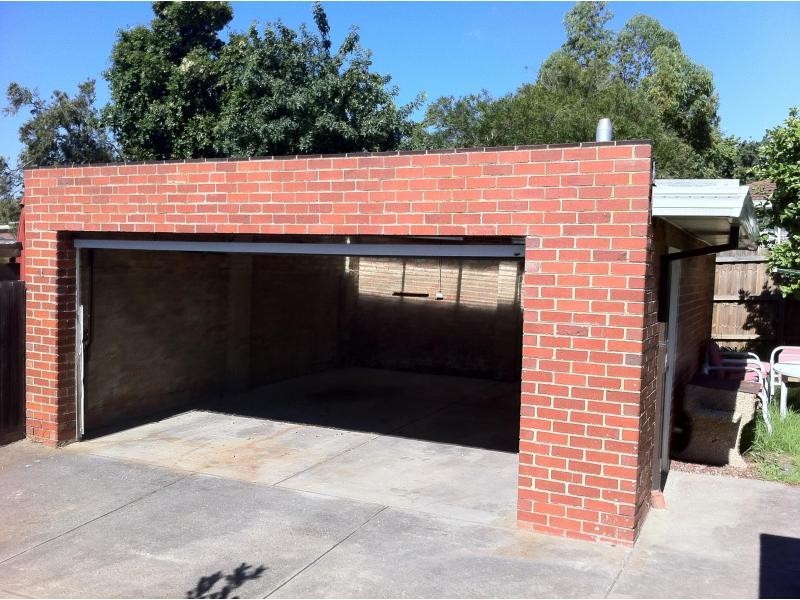 25 De Havilland Street, Strathmore Heights VIC 3041