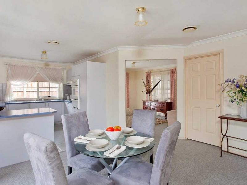 1/45 Roland Avenue, Strathmore VIC 3041