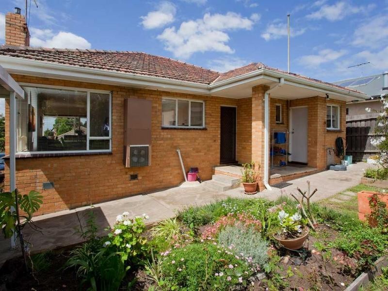 23 Dagonet Street, Strathmore VIC 3041