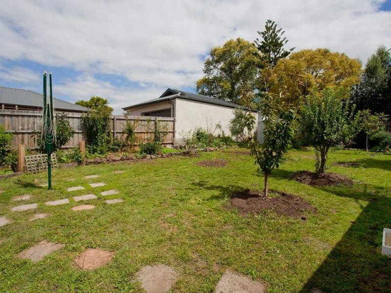23 Dagonet Street, Strathmore VIC 3041