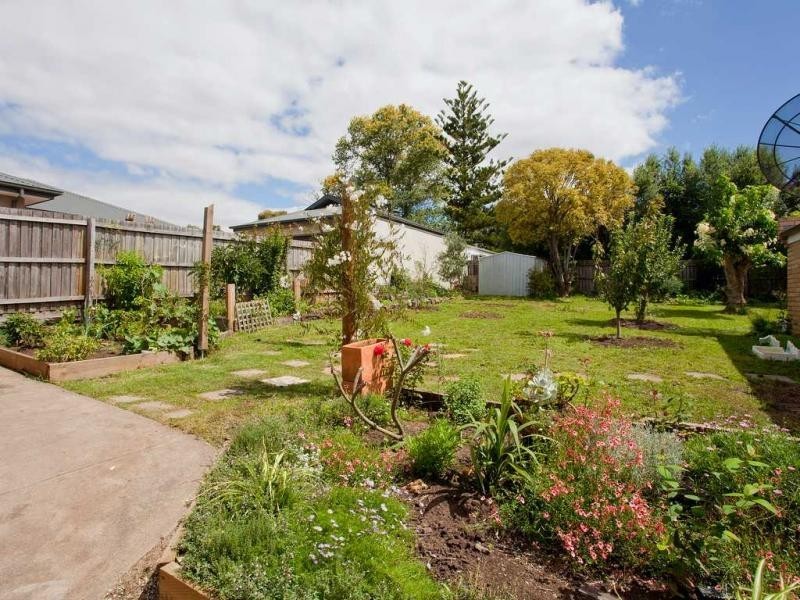 23 Dagonet Street, Strathmore VIC 3041