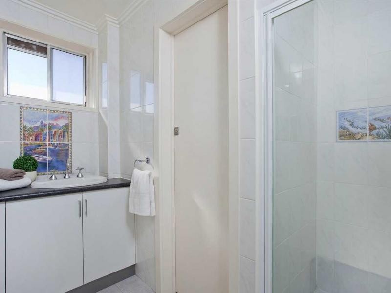 11/18 Fletcher Street, Essendon VIC 3040