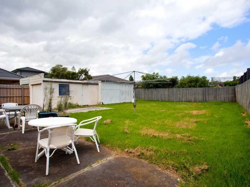 18 Anderson Street, Pascoe Vale South VIC 3044