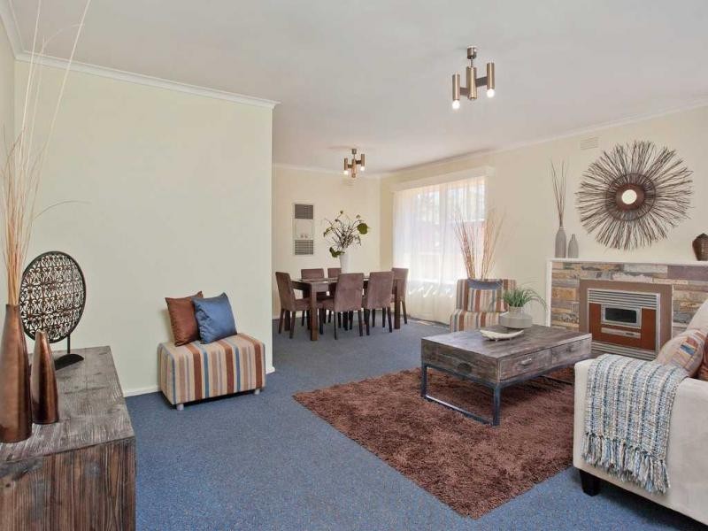 13 Woolart Street, Strathmore VIC 3041