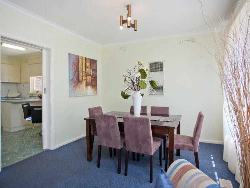 13 Woolart Street, Strathmore VIC 3041