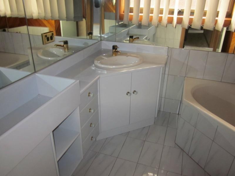 38 Moorna Drive, Airport West VIC 3042