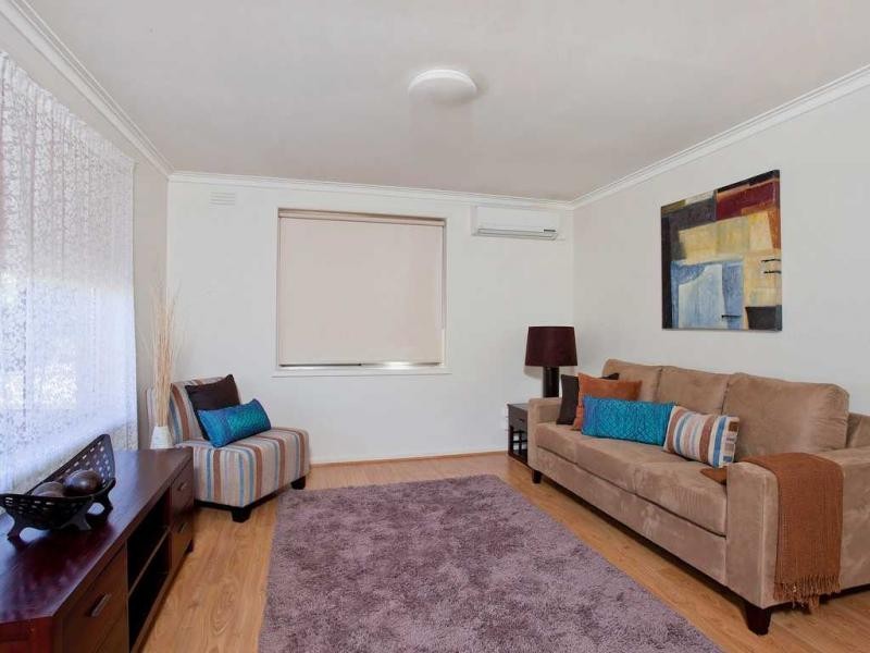 11/18 FLETCHER Street, Essendon VIC 3040