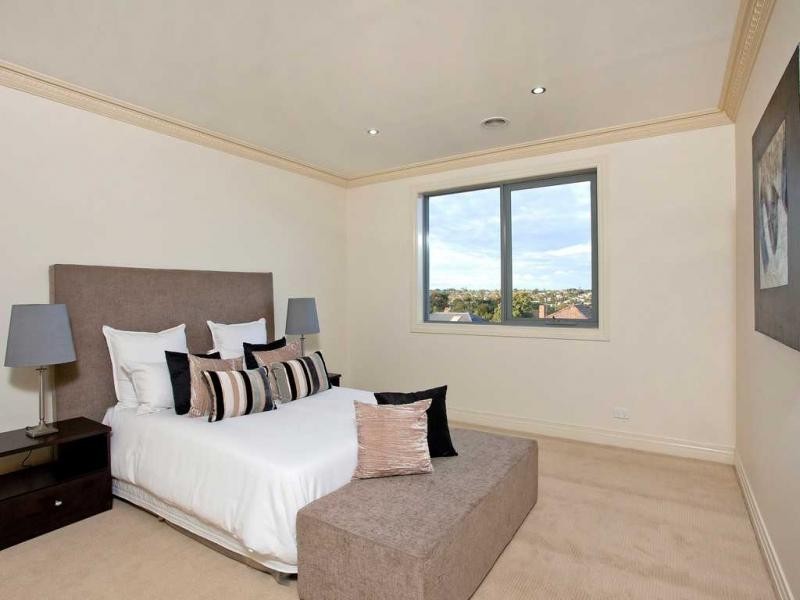 304 Napier Street, Strathmore VIC 3041