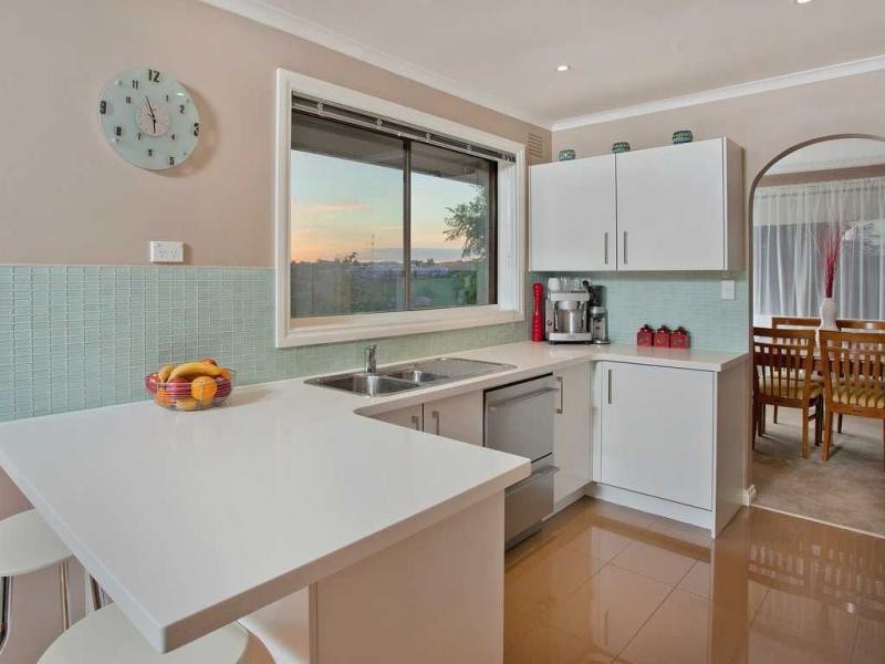 40 Outlook Drive, Glenroy VIC 3046