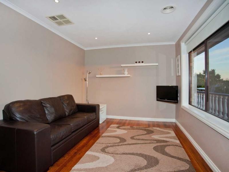 40 Outlook Drive, Glenroy VIC 3046