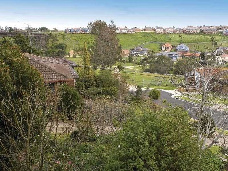 40 Outlook Drive, Glenroy VIC 3046