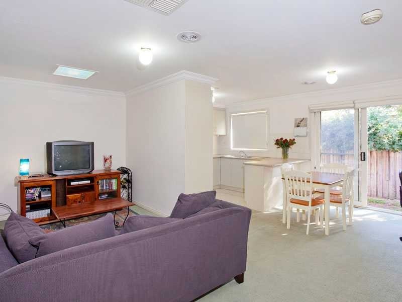 9 Douglas Street, Pascoe Vale VIC 3044