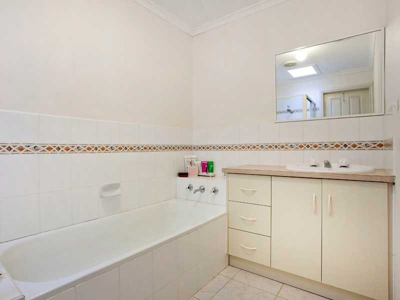 9 Douglas Street, Pascoe Vale VIC 3044