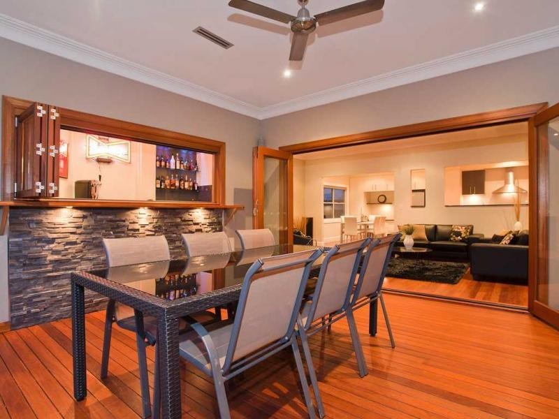 27 Loeman Street, Strathmore VIC 3041