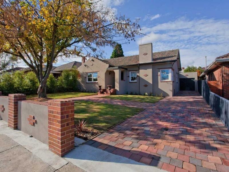 252 Napier Street, Strathmore VIC 3041