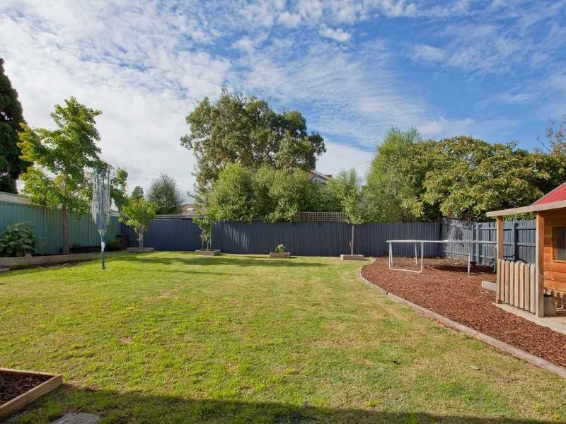 252 Napier Street, Strathmore VIC 3041
