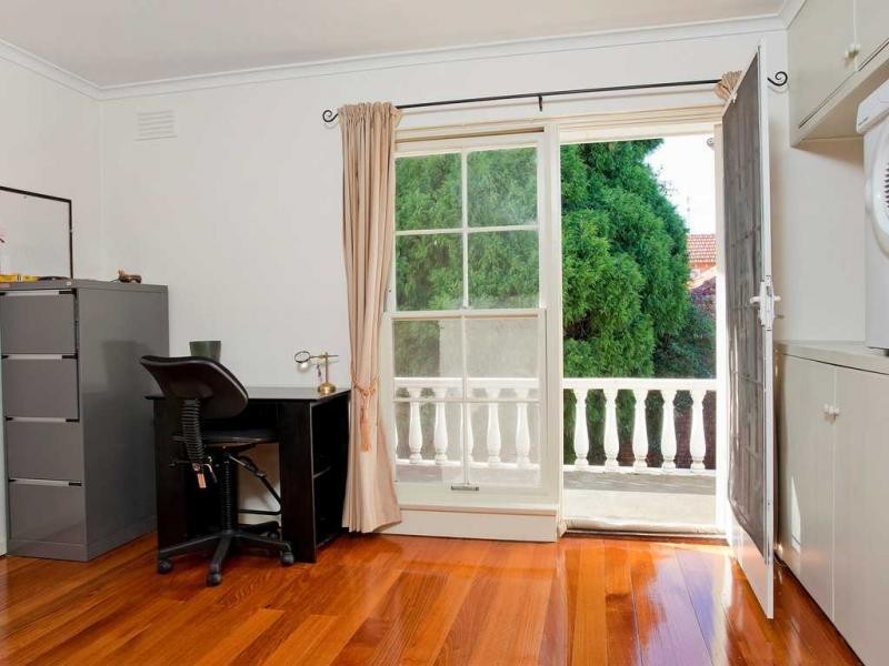 3/242 Woodland Street, Strathmore VIC 3041