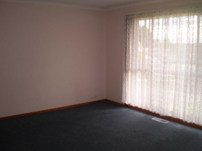 1/11 Elgata Close, Meadow Heights VIC 3048