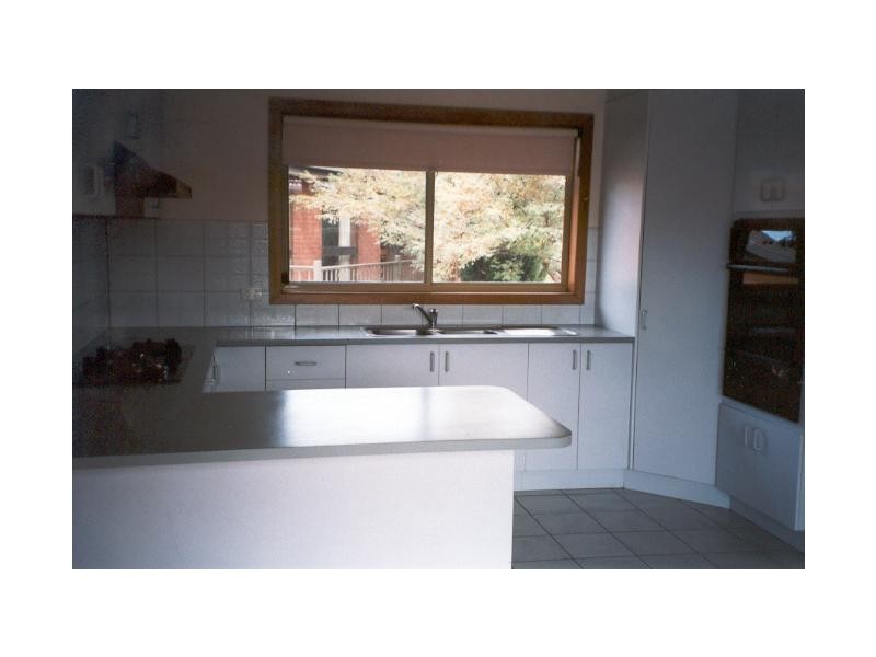 1/11 Elgata Close, Meadow Heights VIC 3048