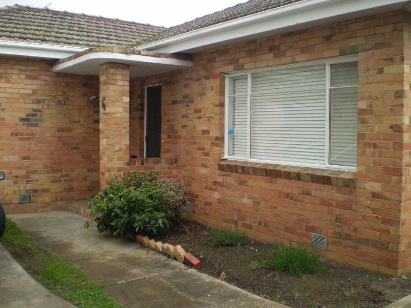 1/14 Kernan Street, Strathmore VIC 3041