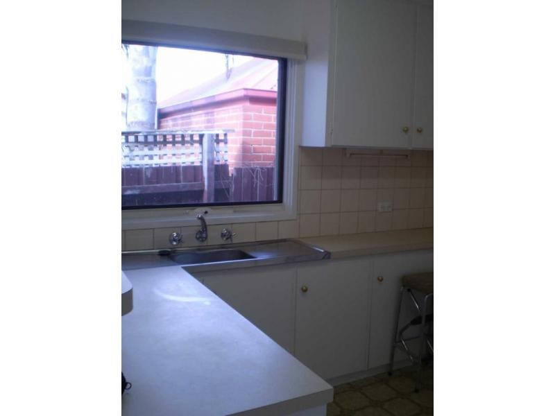 6/16 Schofield Street, Essendon VIC 3040