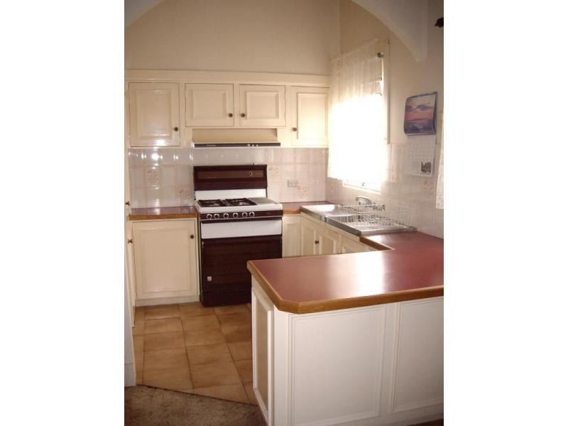 12 Hesleden Street, Essendon VIC 3040