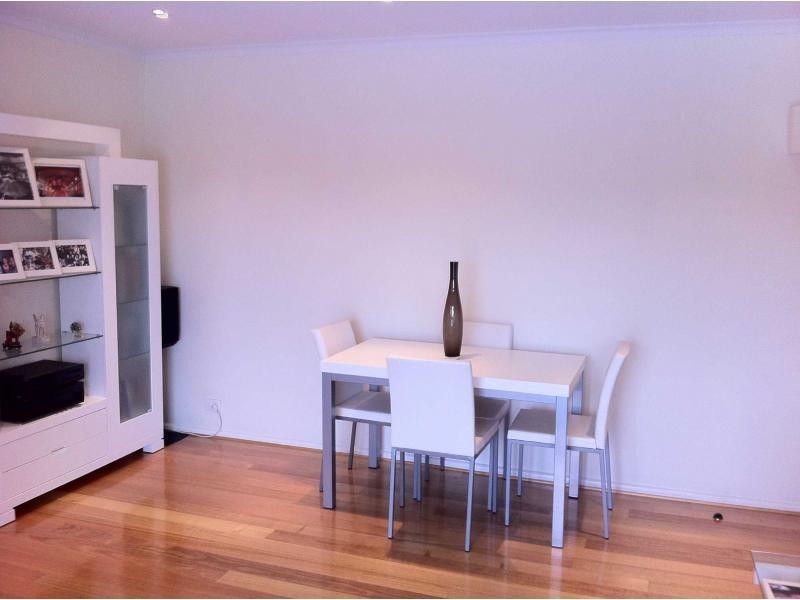 10/56 Nicholson Street, Essendon VIC 3040