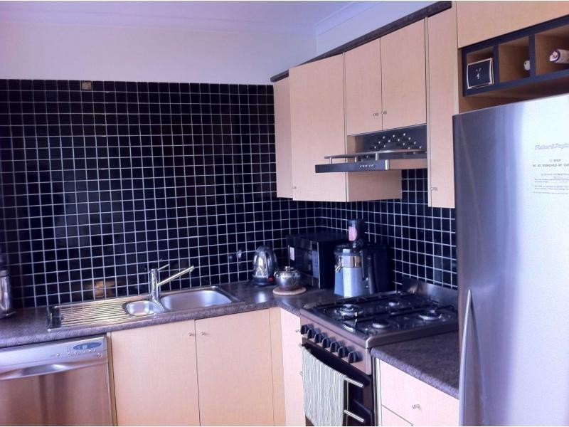 10/56 Nicholson Street, Essendon VIC 3040