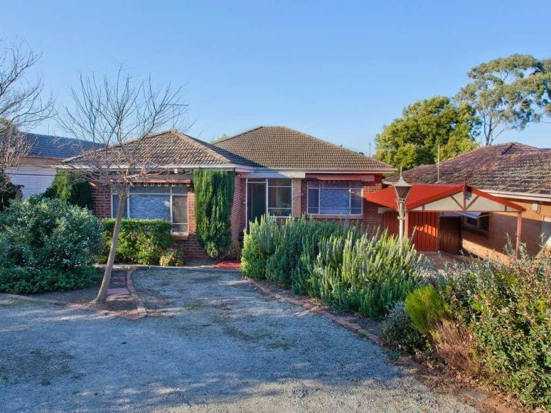78 Hillsyde Parade, Strathmore VIC 3041