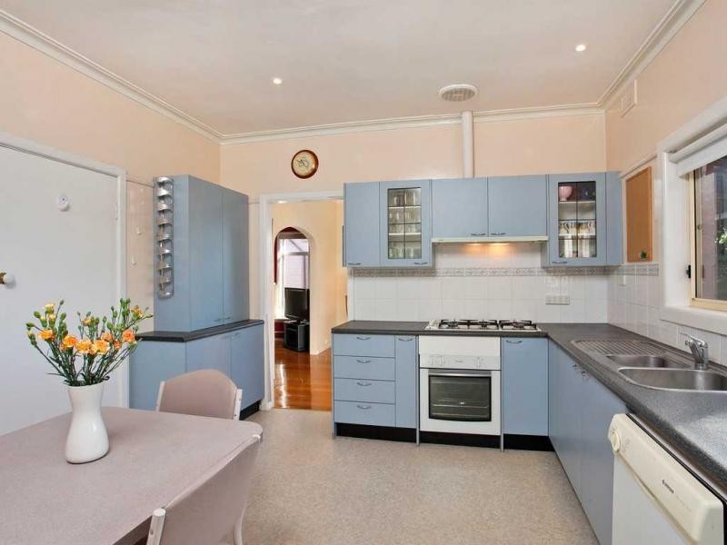 78 Hillsyde Parade, Strathmore VIC 3041