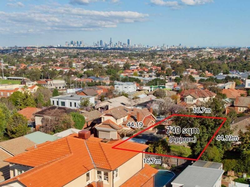 10 Rosebank Avenue, Strathmore VIC 3041