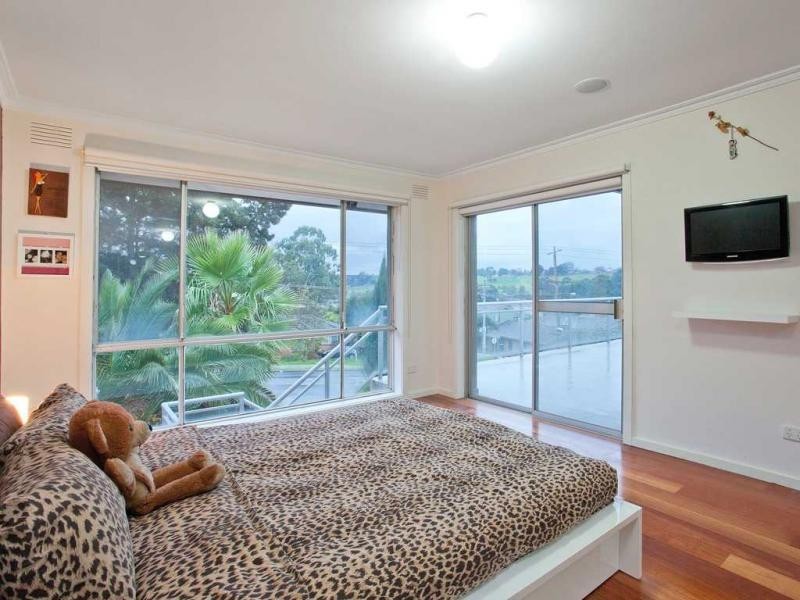 373 Mascoma Street, Strathmore VIC 3041