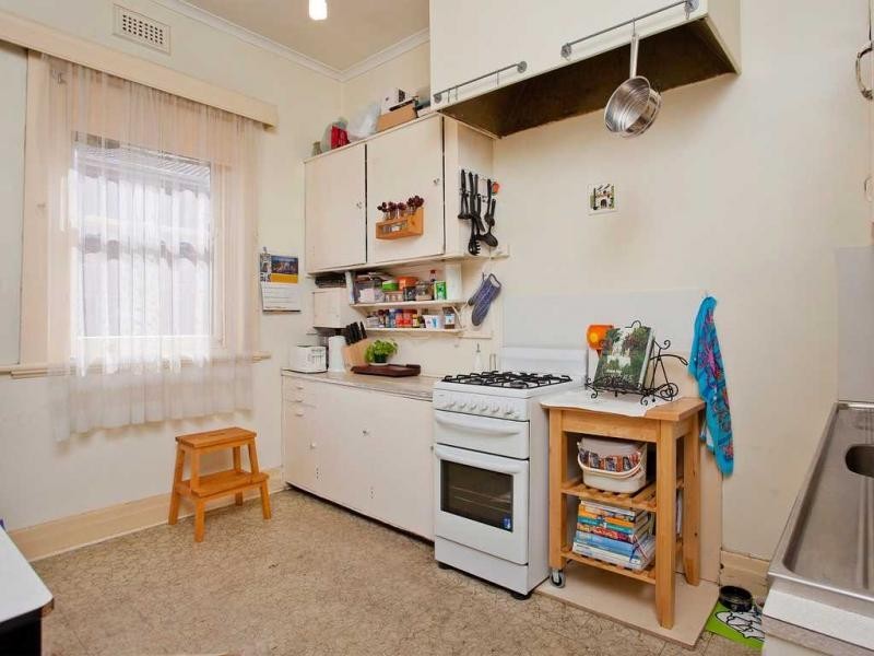 10 Banchory Street, Essendon VIC 3040