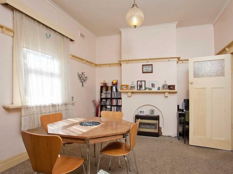 10 Banchory Street, Essendon VIC 3040