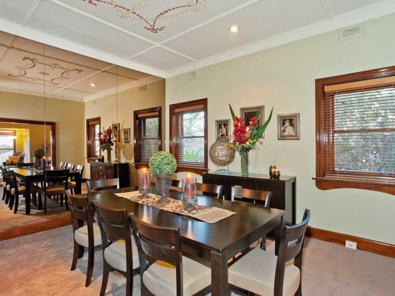 6 Rosebank Avenue, Strathmore VIC 3041