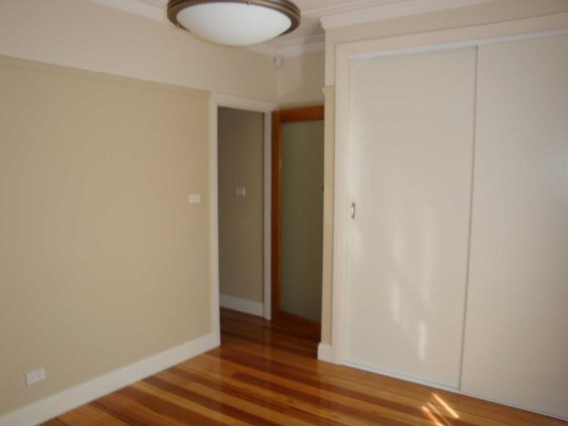 2/12 Cartwright Street, Oak Park VIC 3046