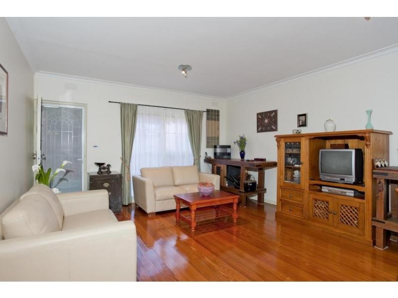 3/242 Woodland Street, Strathmore VIC 3041