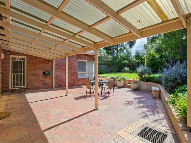 4 Glenbervie Road, Strathmore VIC 3041