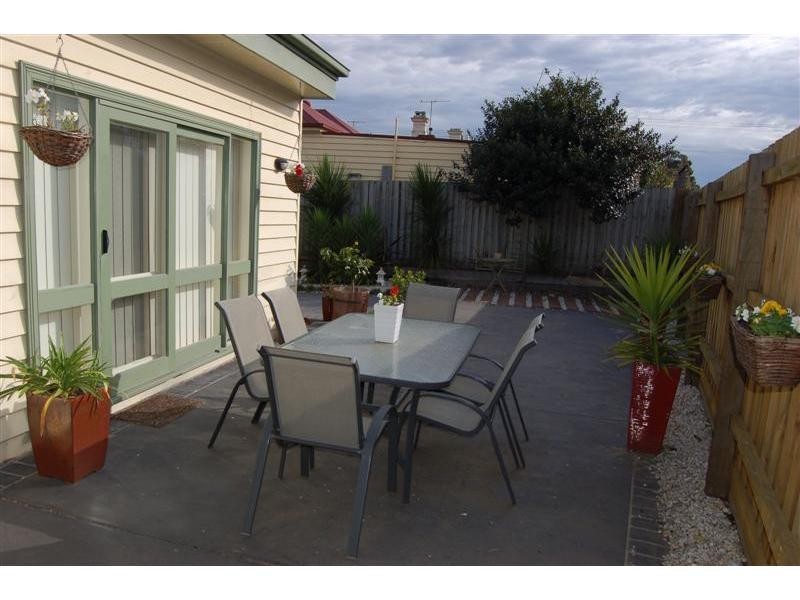 14 Grice Crescent, Essendon VIC 3040