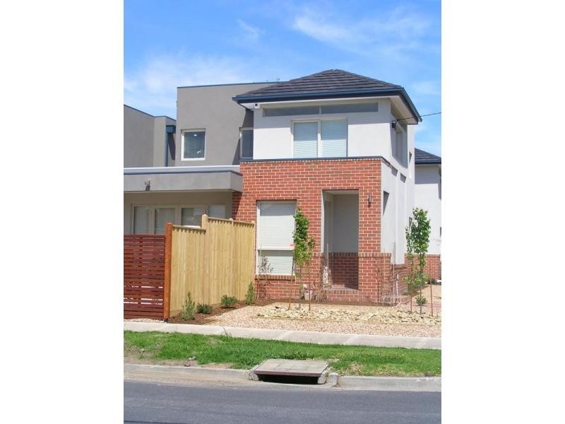 5A Donald Street, Hadfield VIC 3046