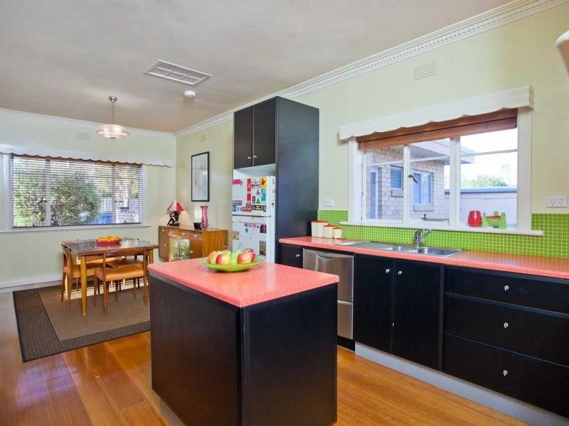 52 Henley Street, Pascoe Vale South VIC 3044